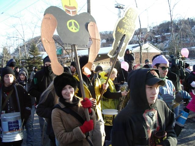 more steeler signs...