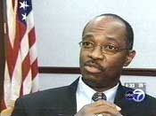 FBI agent brings div...