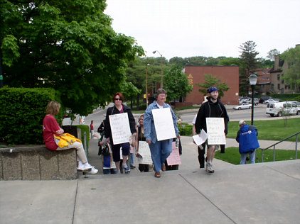 Silent march to Wern...