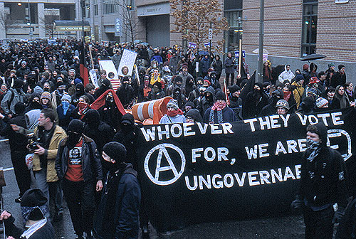 Black Bloc before cr...