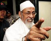 Photo comparison for Abu Bakr Bashir press coverage