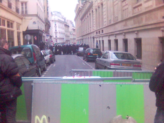 Barricades 1...