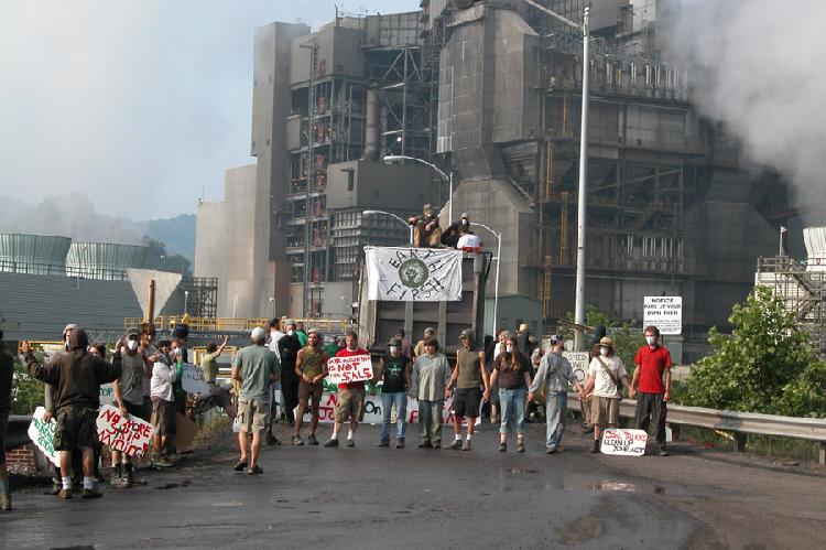 Earth First! blockad...