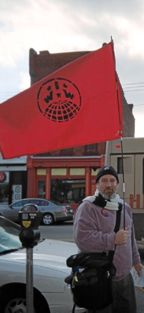IWW Flag flies to pr...